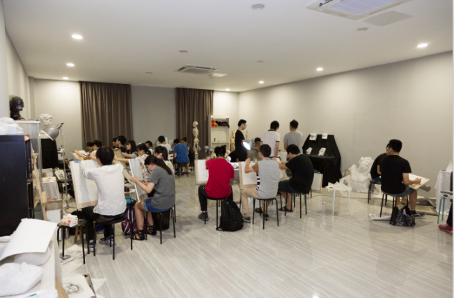 上海學(xué)習(xí)游戲原畫設(shè)計(jì)好嗎(圖1)